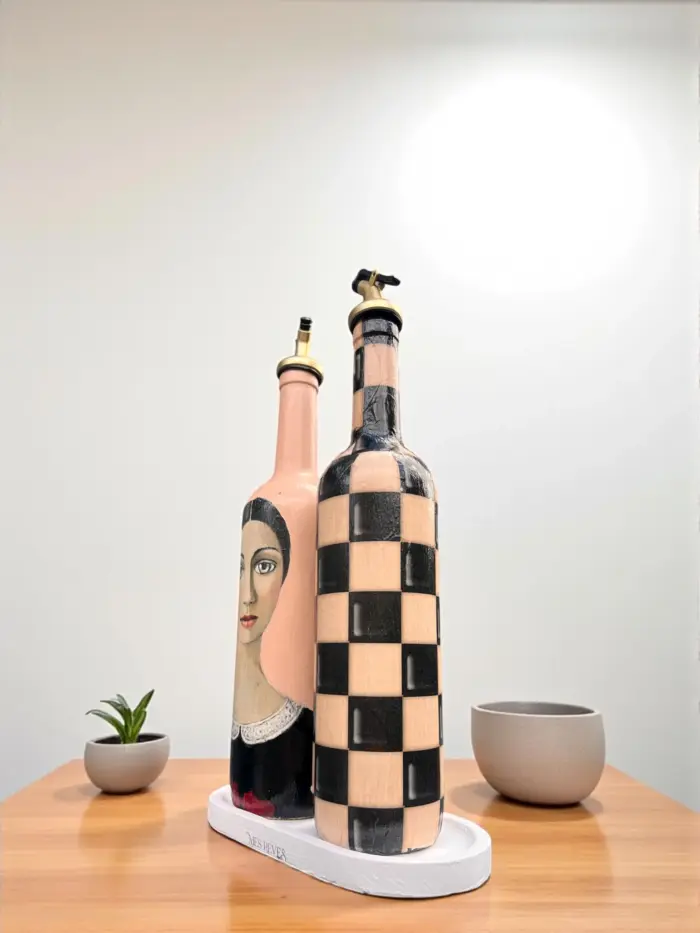 Kadın Tasarımlı 750 ml Zeytinyağı Sıvıyağ Şişesi Yağdanlık Yağlık Sirkelik Sosluk 2'li Set - Görsel 3