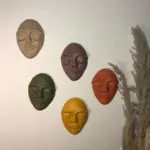 El Yapımı Duvar Maskları 5'li Set, Canlı Renklerle Boyalı Sakin Yüz Maskeleri, Duvar Dekor Objesi
