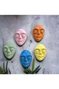 El Yapımı Duvar Maskları 5'li Set, Canlı Renklerle Boyalı Sakin Duvar Maskeleri, Duvar Dekor Objesi - Görsel 2