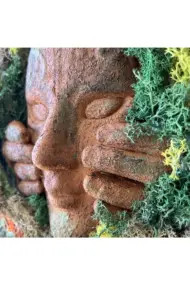 Doğal Malzemelerle Özgün Sanat: Beton Efekti ve Yosunlarla Kaplı İnsan Yüzlü Tablo, Duvar dekoru - Görsel 3