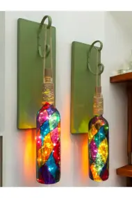 Yeşil Renkli Ahşap Ve Ferforje Dekorlu Peri Led Işıklı Vitray Cam Şarap Şişesi Duvar Aplik 2'li Set - Görsel 5