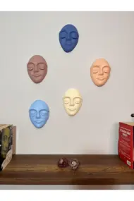 El Yapımı Özel Tasarım Duvar Maskları 5'li Set