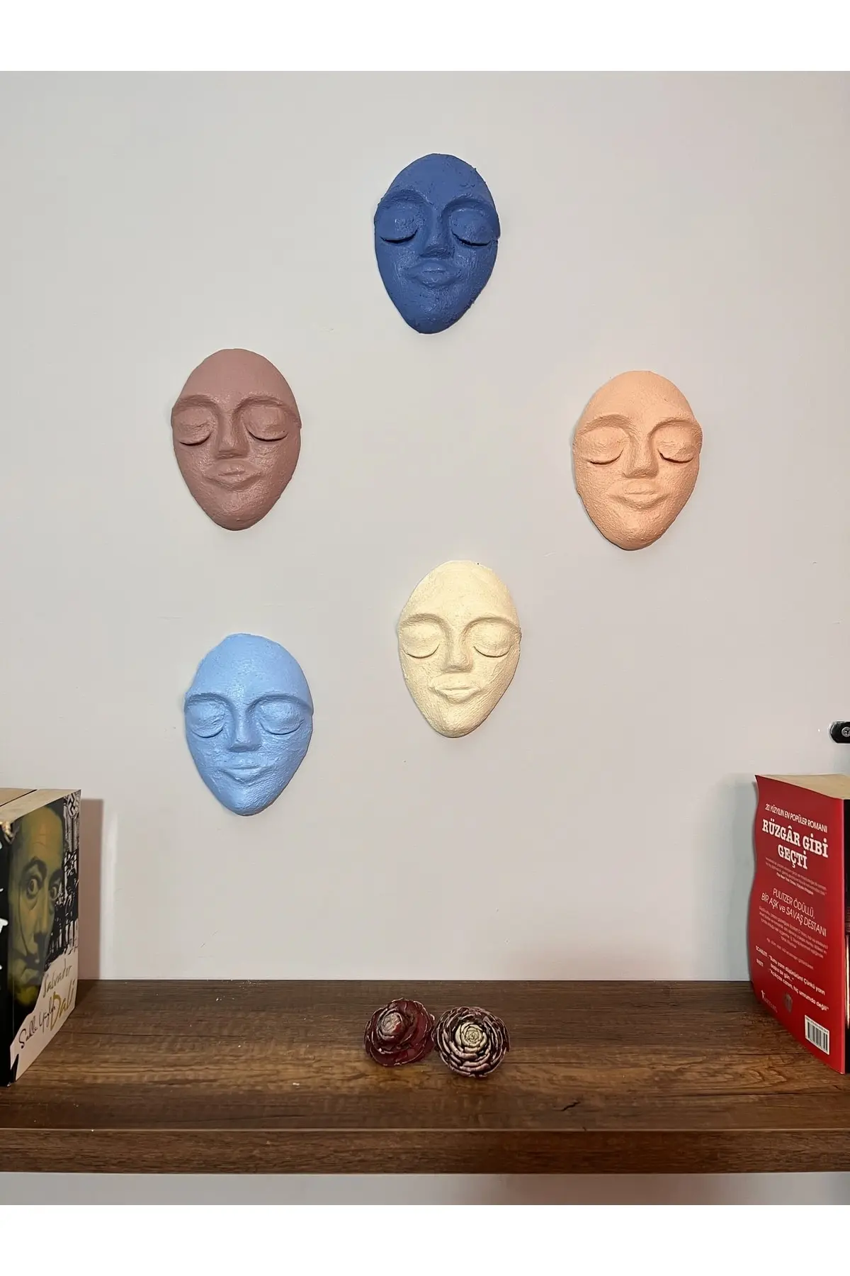 976474-img-1_org_zoom El Yapımı Özel Tasarım Duvar Maskları 5'li Set - Görsel 1