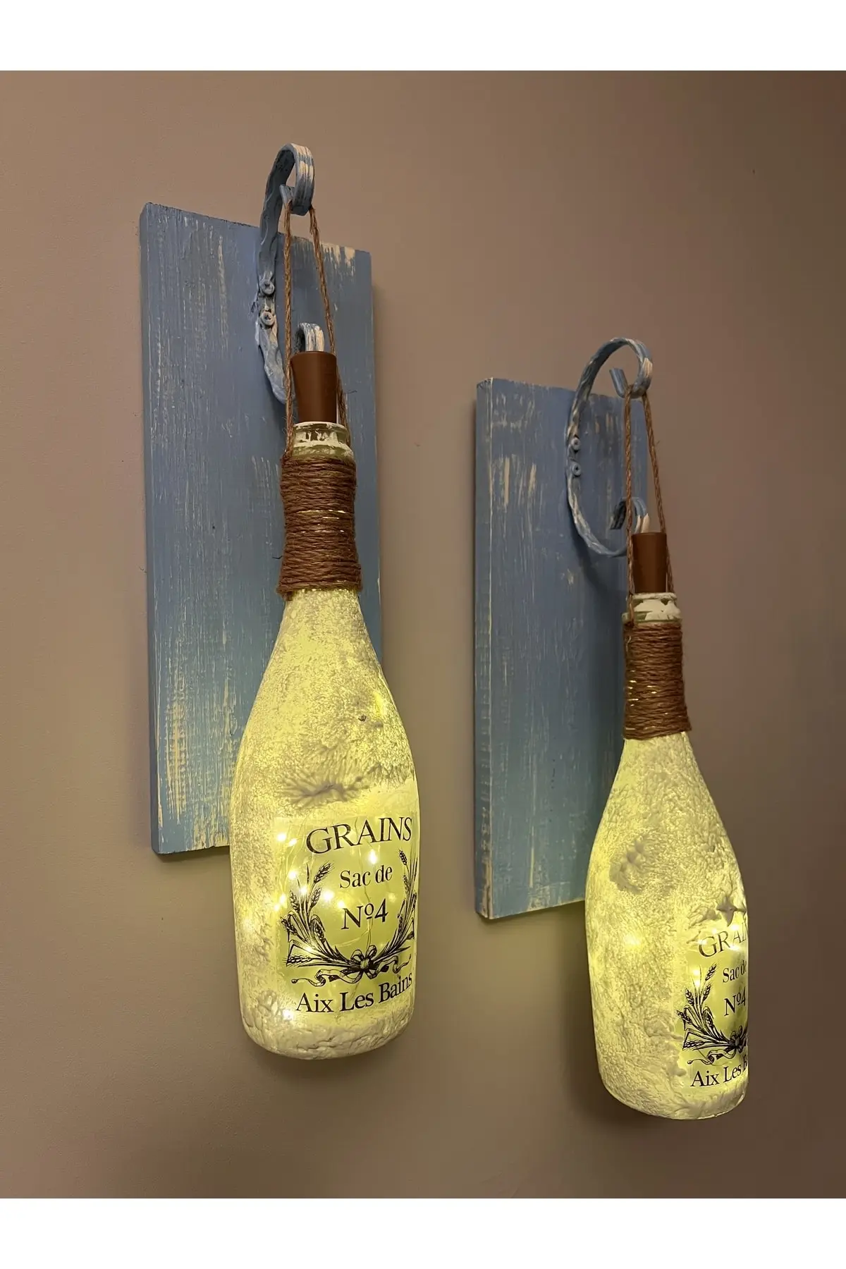 646613616464-img-1_org_zoom Tıpa Peri Led Işıklı Mavi Eskitme Ahşap Buzlu Cam Şampanya Şişesi Duvar Aplik 2'li Set - Görsel 1