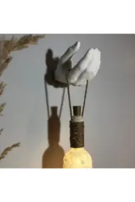 El Yapımı Heykel El Dekorlu Led Işıklı Buzlu Cam Şarap Şişesi Aplik