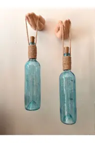 El Figürlü Duvar Lambası – PİLLİ LED Işıklı Dekoratif Mavi Boyalı Cam Şişe Aydınlatma | Vintage El - Görsel 5