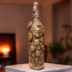 El Yapımı Kil Insan Yüzleri Ile Dekoratif Kahverengi Pas Efekti Şarap Şişesi, Ev /ofis Dekoru