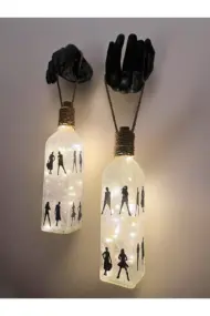 El Figürlü Duvar Lambası – Pilli LED Işıklı Buzlu Cam Şişe Aydınlatma | El Yapımı Duvar Dekoru - Görsel 3
