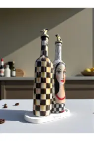 750 ml El Yapımı Siyah Beyaz kadın ve Dama Desenli 2’li Dekoratif Cam Yağdanlık Seti – Sunum Standlı - Görsel 4