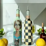 Kadın Desenli ve Kareli 750 ml Zeytinyağı Sıvıyağ Şişesi Yağdanlık Yağlık Sirkelik Sosluk 2'li Set