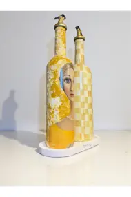 750 ml El Yapımı Sarı Portre ve Dama Desenli 2’li Dekoratif Cam Yağdanlık Seti – Sunum Standlı - Görsel 5
