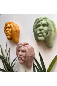 Ellerle Sıkılmış Renkli İnsan Yüzü Dekoratif Duvar Heykeli 3 lü Set Biblo Obje Ev Dekorasyon - Görsel 3