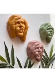 Ellerle Sıkılmış Renkli İnsan Yüzü Dekoratif Duvar Heykeli 3 lü Set Biblo Obje Ev Dekorasyon - Görsel 4