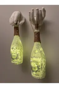 El Yapımı Heykel El Dekorlu Led Işıklı Buzlu Cam Şampanya Şişesi Aplik 2'li Set - Görsel 2