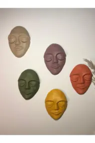 El Yapımı Duvar Maskları 5'li Set, Canlı Renklerle Boyalı Sakin Yüz Maskeleri, Duvar Dekor Objesi - Görsel 4