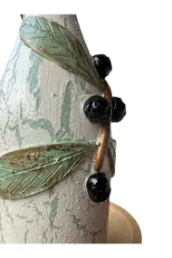 750 ml El Boyaması Cam Yağdanlık – Zeytin Dalı Rölyefli | Çatlatma Efektli | Ahşap Standlı - Görsel 7