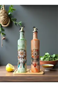 500 ml El Boyaması Cam Yağdanlık Seti – Dreamcatcher (Rüya Kovucu) Desenli | Ahşap Standlı - Görsel 3